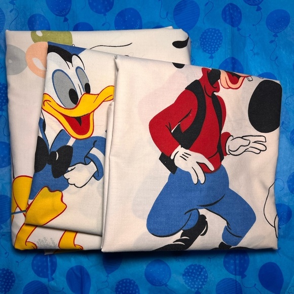 Vintage Disney Bedding - Picture 7 of 7